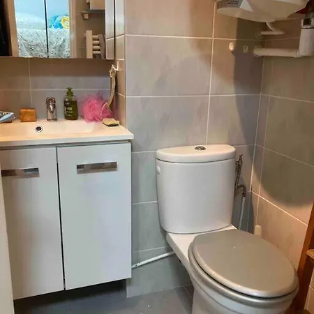 200 M De La Jardin Calme Saint-Mandrier-sur-Mer