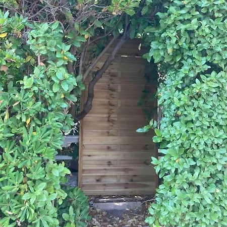 200 M De La Jardin Calme Saint-Mandrier-sur-Mer